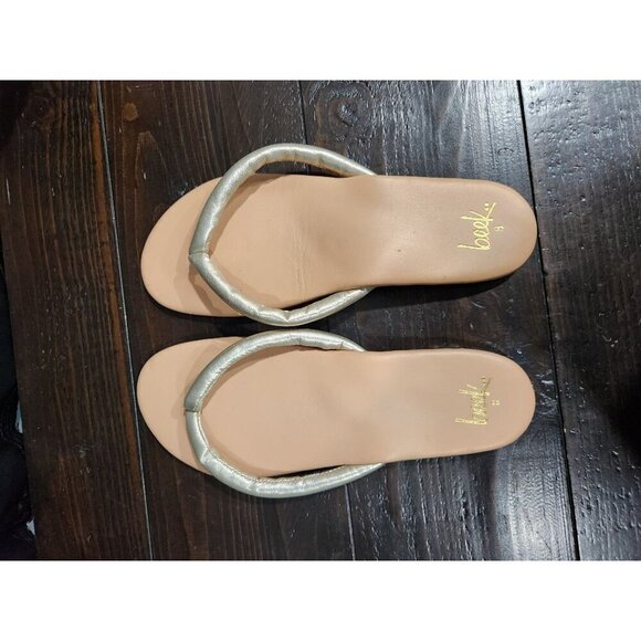 Beek Sunbird Silver Leather Thong Sandals/Sz. 8, NWOB - Picture 8 of 9